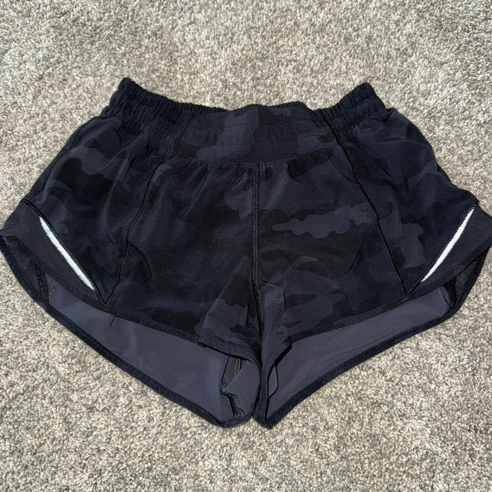 BLACK CAMO LULU HOTTY HOT SIZE 4 2.5 INCH